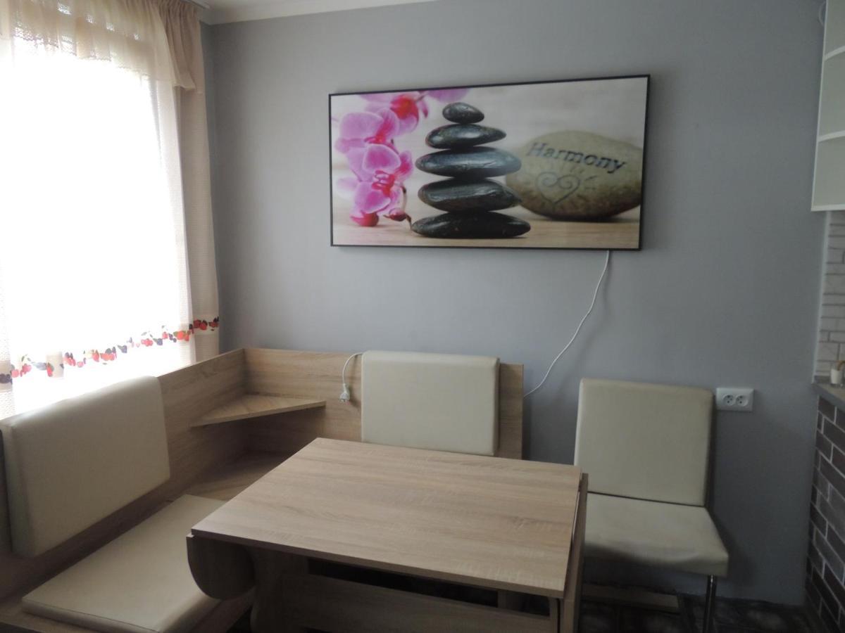 Stefanika 42\5\2 Berehove (Transcarpathia) Exterior foto